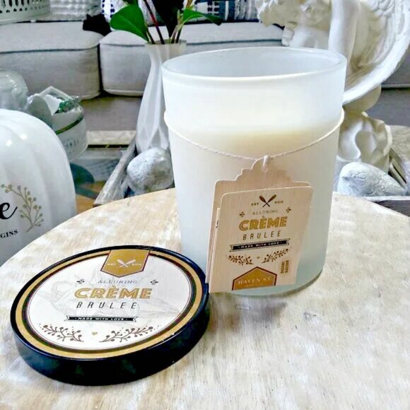 NEW! LARGE 2 WICK Creme BRULEE CANDLE YUMMY! - Picture 2 of 3